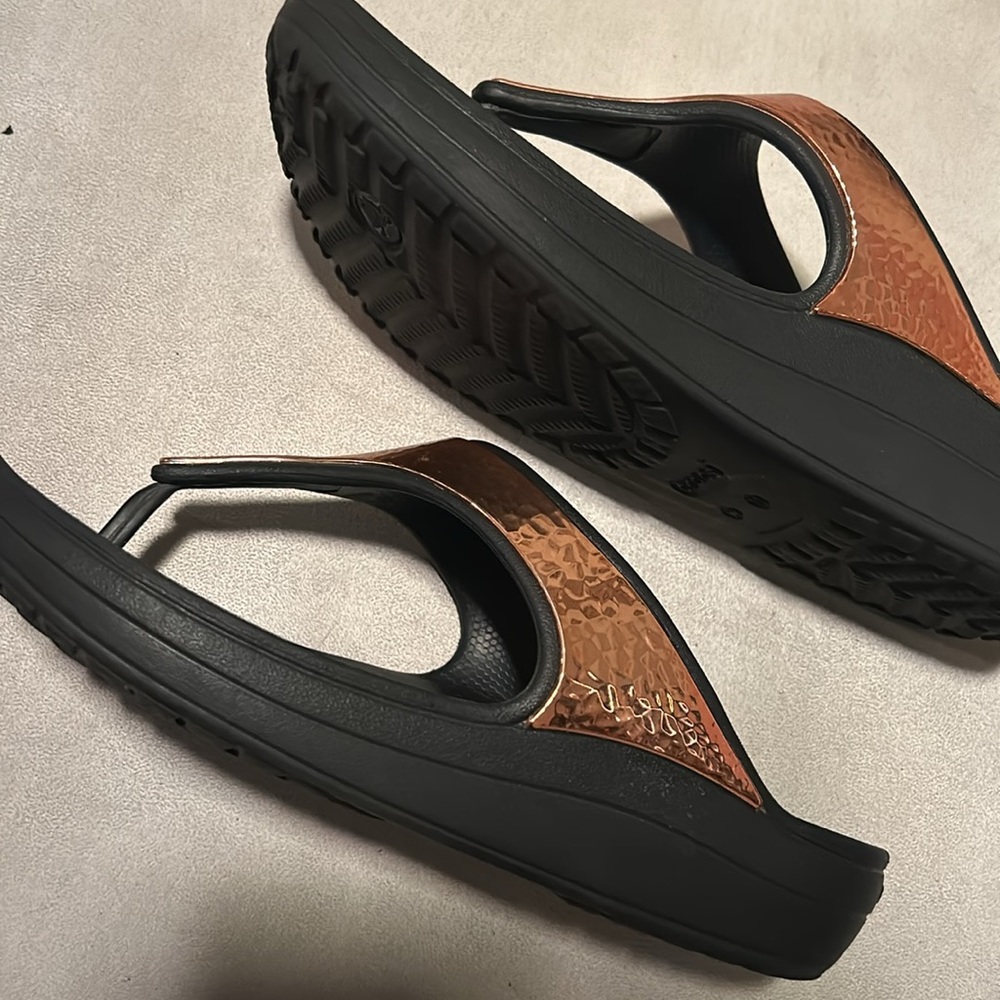 Crocs - Picture 5 of 6